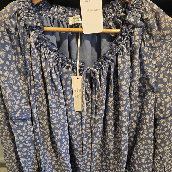 Blue Floral Blouse - Picture 1 of 2